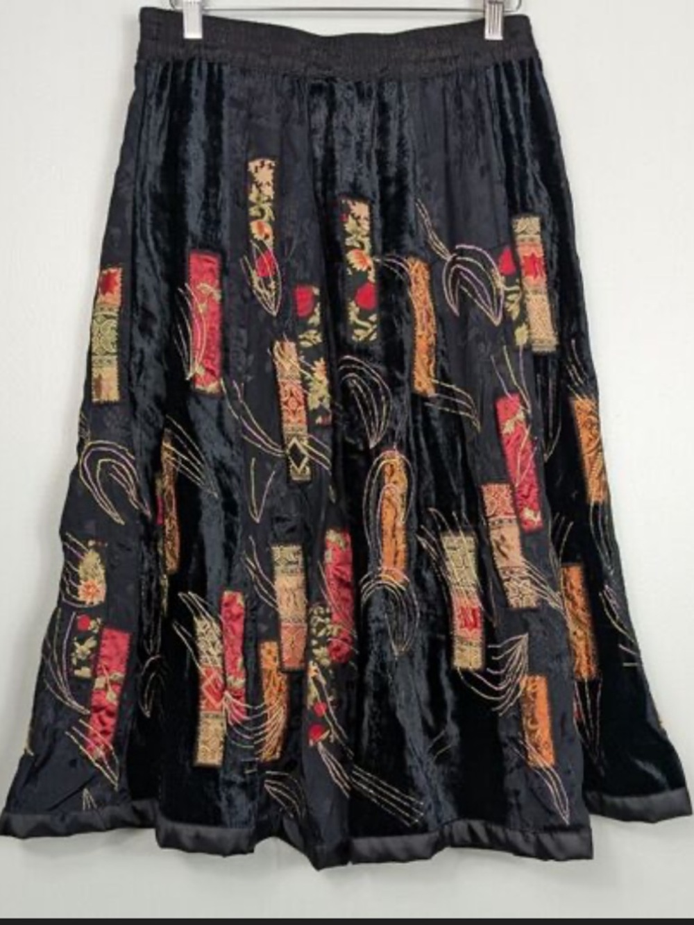 Coldwater Creek Black A-Line Maxi Skirt‎ with Red and Gold Embroidery Size Small